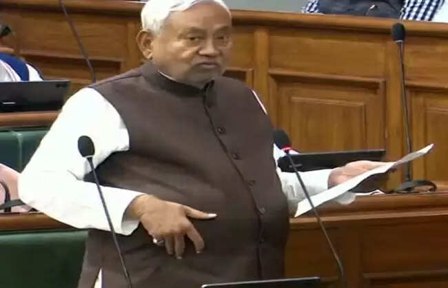 बिहार विधानसभा में नीतीश कुमार का बड़ा बयान, कहा-सब लोग प्रधानमंत्री मोदी को नमन कीजिए