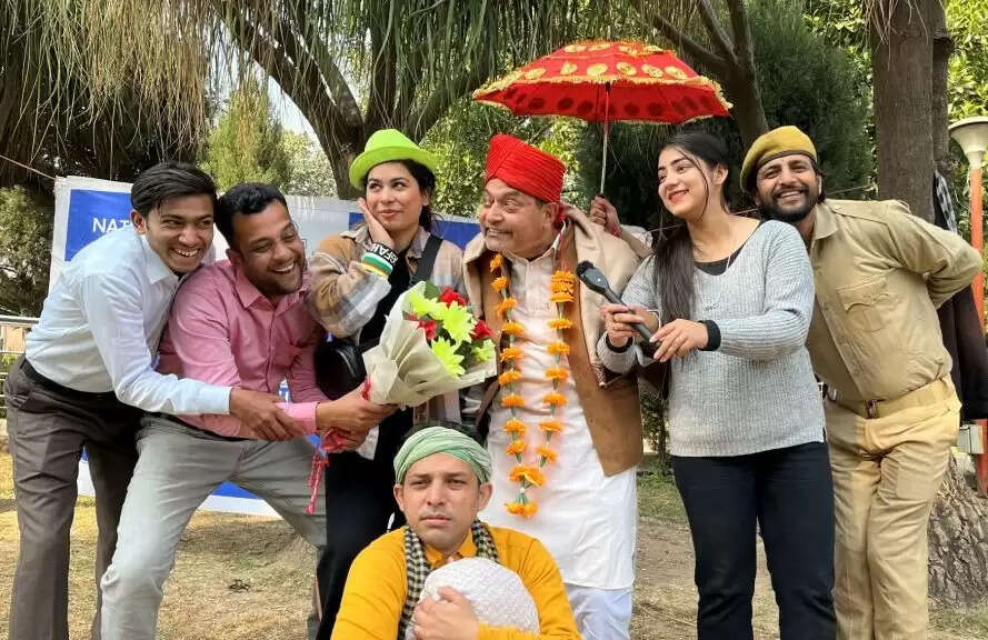 मंचित हुआ डोगरी नाटक ‘गत्ते-च-मानू’, मानवीय संवेदनाओं के पतन पर करारा व्यंग्य