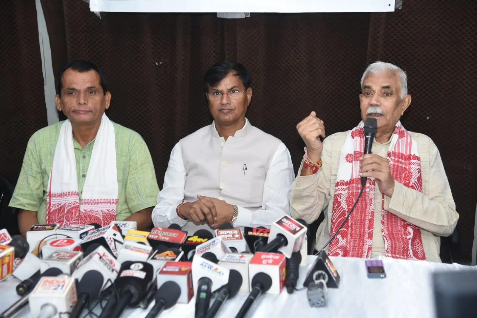 लोकभारती प्रदेश के तीर्थक्षेत्रों में चलायेगी हरिशंकरी माला अभियान, 24 अक्टूबर काे नैमिषारण्य से हाेगी शुरुआत