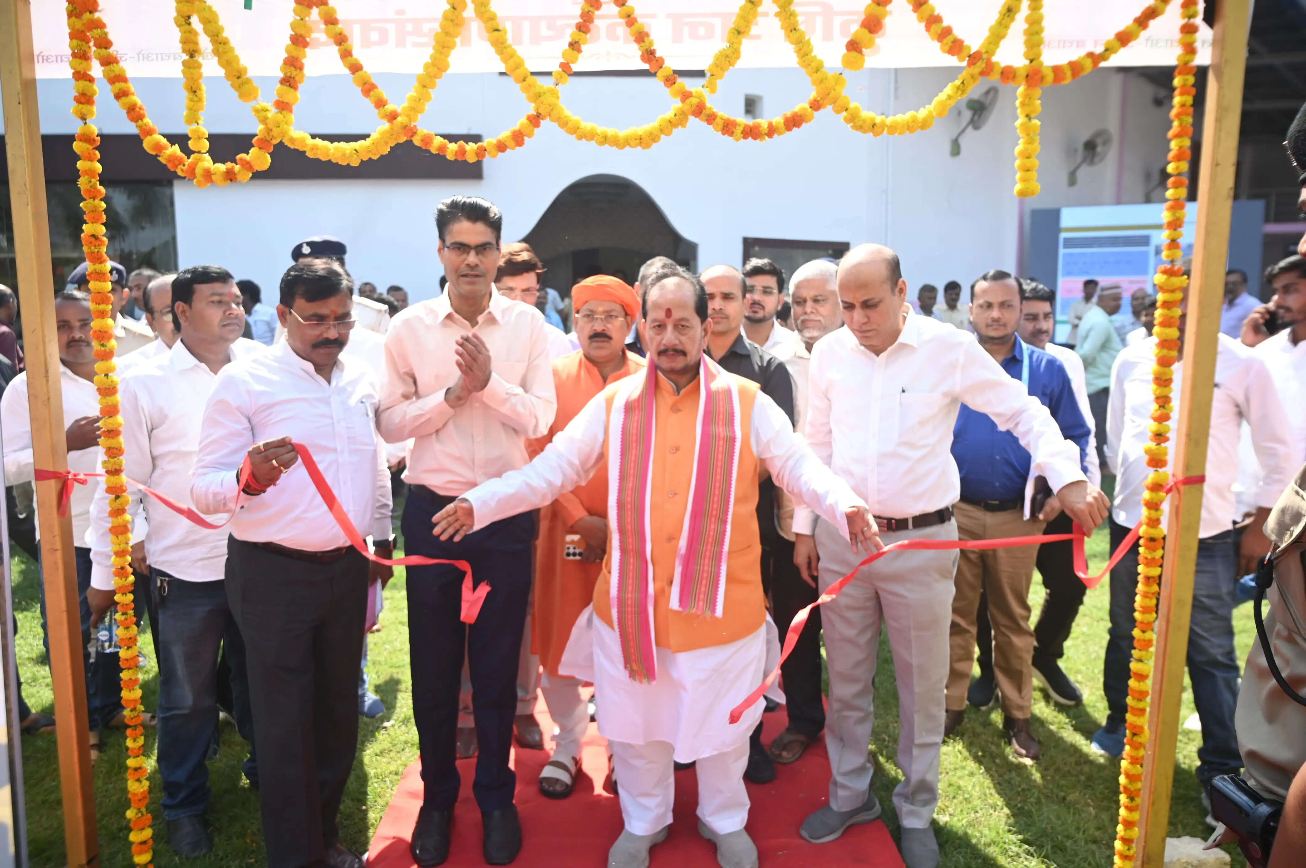 खेत बचाओ अभियान को जन-आंदोलन बनाने के लिए आगे आएँ किसान : विजय कुमार सिन्हा