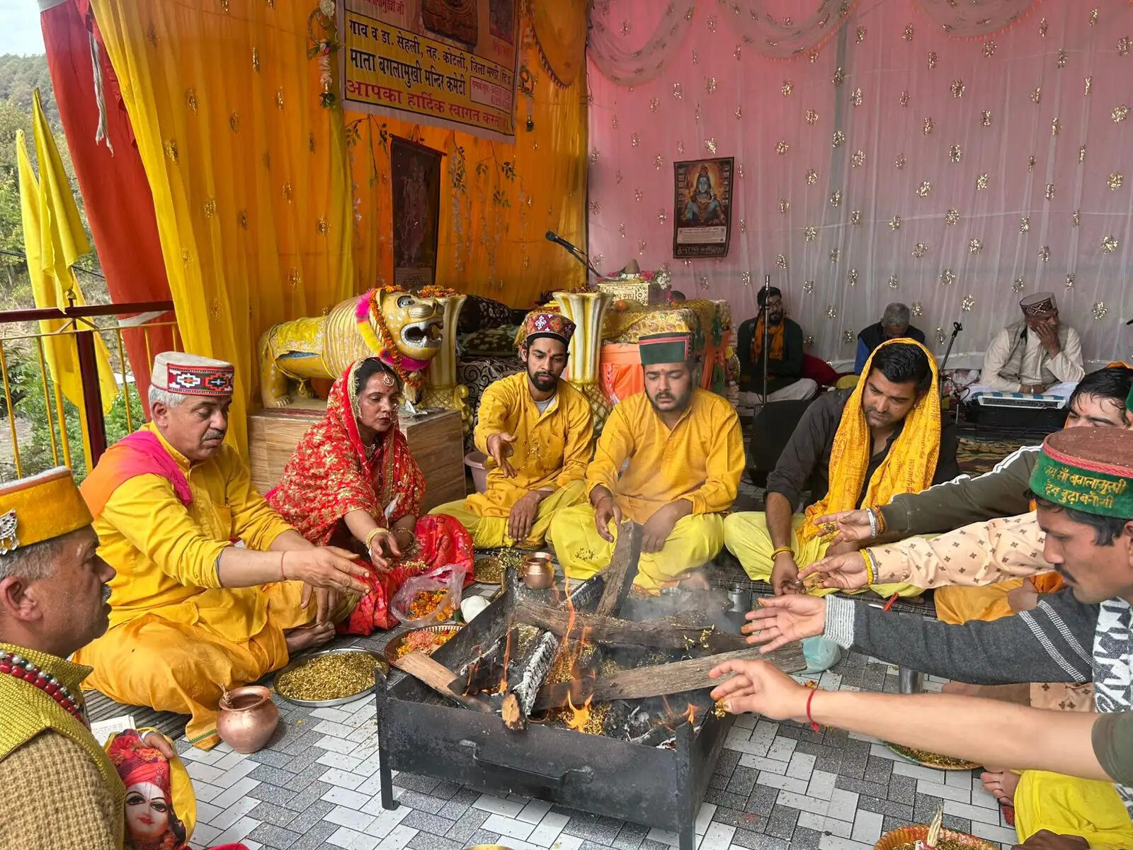 तुंगल क्षेत्र के शक्तिपीठ बगलामुखी सेहली में दुर्गाष्ठमी पर धार्मिक अुनष्ठान