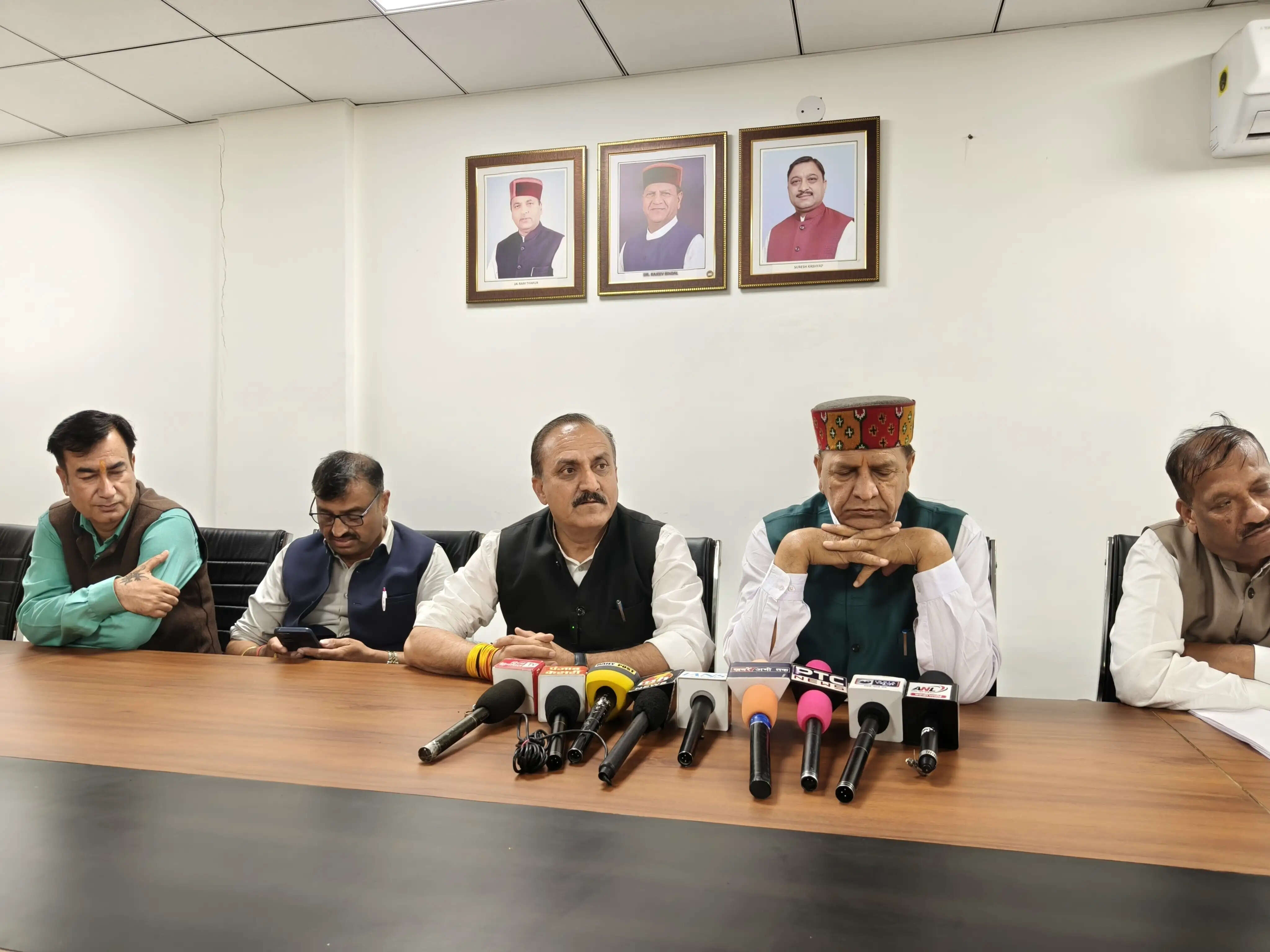 सिरमौर के शिलाई में 300 से अधिक पेड़ों का अवैध कटान, सरकार दोषियों को बचाने में लगी : हिमाचल भाजपा