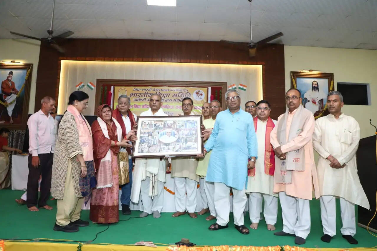 ओमप्रकाश सिंह का विद्या भारती में 45 वर्षों का कार्यकाल स्वर्णिम रहा: डोमेश्वर साहू