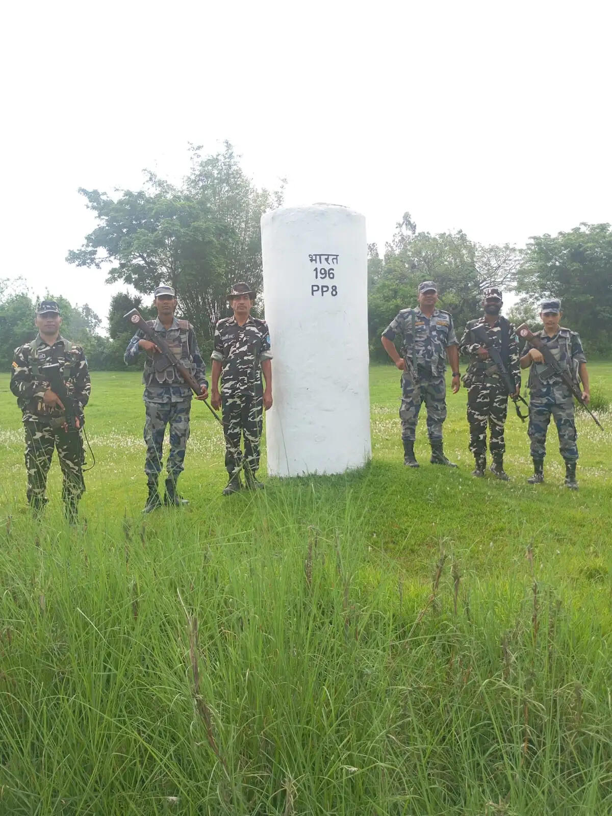 एपीएफ और एसएसबी ने बॉर्डर पर की संयुक्त गश्ती,अपराध नियंत्रण को लेकर बैठक