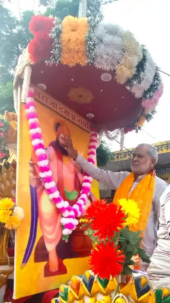 कैथल: गुरु दक्ष प्रजापति जयंती पर शहर में निकली शोभायात्रा