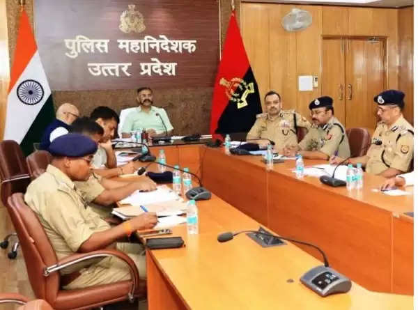 आगामी त्योहार को लेकर पुलिस महानिदेशक ने वीडियो कॉफ्रेंसिंग कर मातहतों को दिए निर्देश