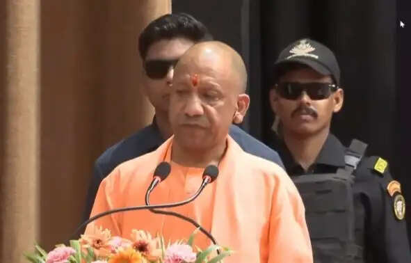विकसित भारत के लिए पंच प्रण जरूरी, पीएम मोदी के नेतृत्व में भारत ने ऊंचाइयों को छुआ : मुख्यमंत्री योगी