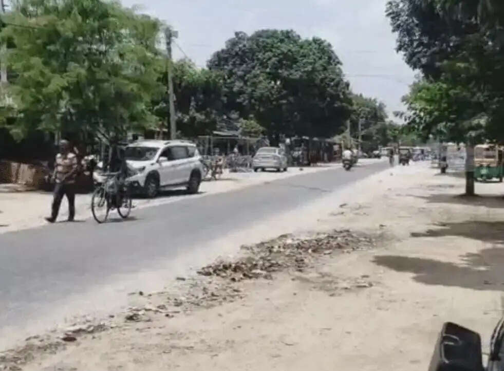नेपाल में हिंसा के बाद भारत-नेपाल सीमा पर बढ़ी चौकसी, भीमनगर-वीरपुर बाजारों में पसरा सन्नाटा