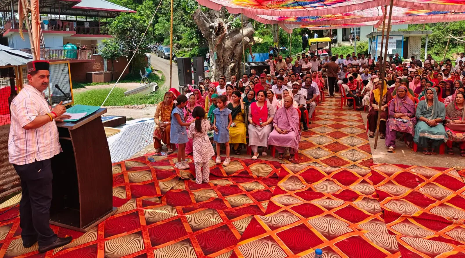 केवल सिंह पठानिया ने सरकार जनता के द्वार कार्यक्रम में सुनी जनसमस्याएं