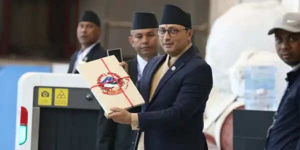 नेपाल में निजी स्कूलों की फीस पर लगा 3 प्रतिशत ‘शिक्षा समता शुल्क’, अभिभावक संघ ने जताई आपत्ति