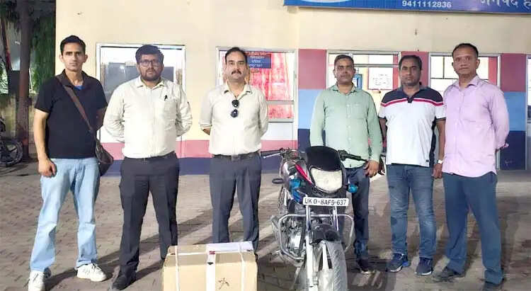 एसटीएफ की कार्रवाई में 18 हजार प्रतिबंधित ट्रामाडोल कैप्सूल बरामद, तस्कर फरार