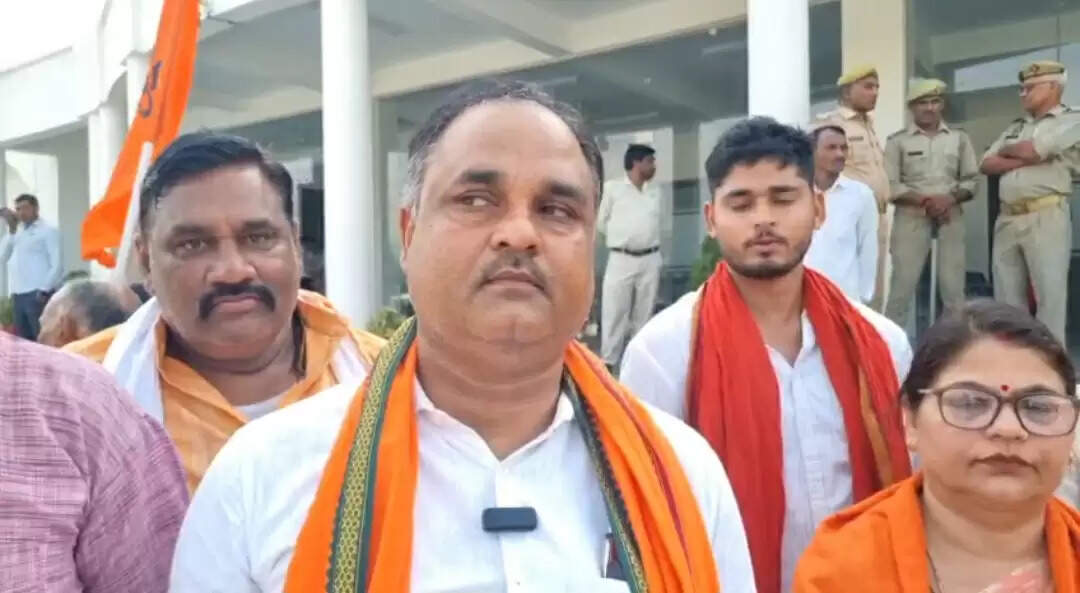 विश्व हिंदू् परिषद ने निकाली आक्रोश रैली