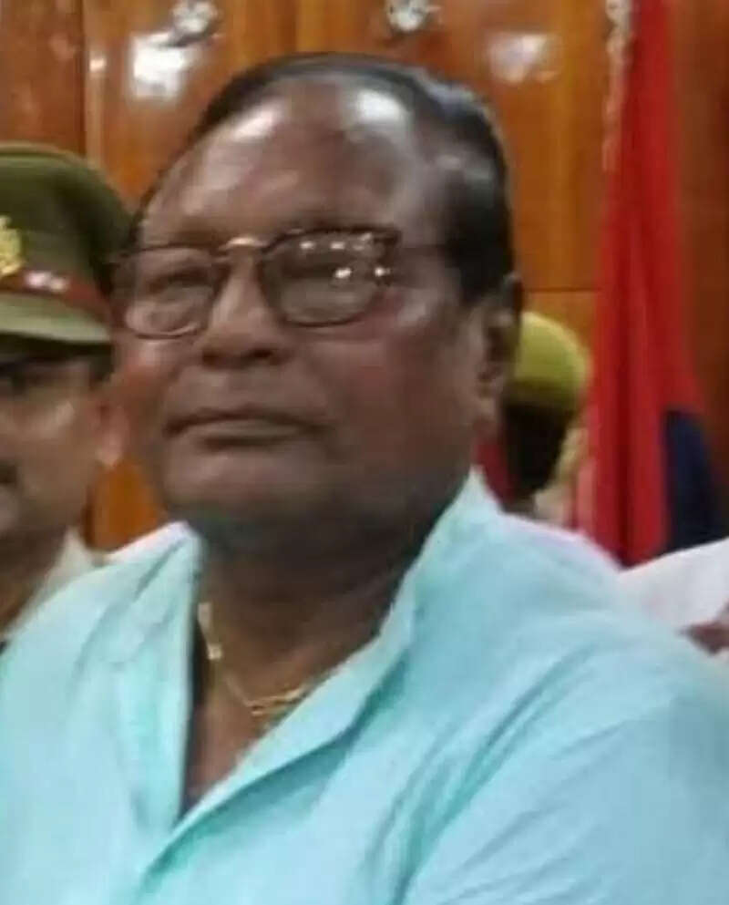 सुलतानपुर में पूर्व नप अध्यक्ष की तीन मंजिला इमारत से गिरकर मौत