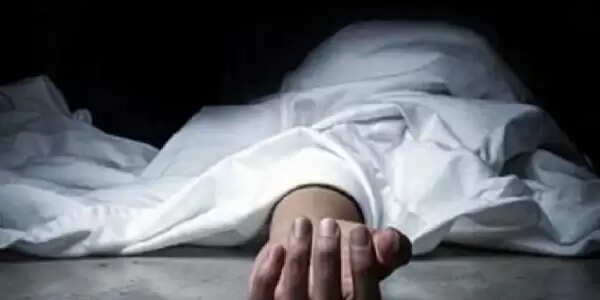 पारा टीचर की पत्थर से कुचकर हत्या, लोगों में आक्रोश