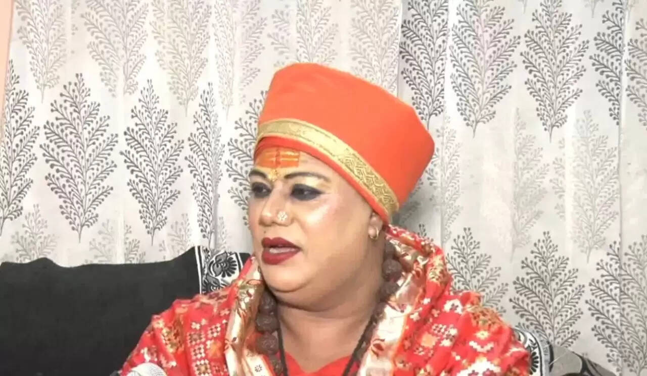 किन्नर समाज आतंकवादियों से लडऩे के लिए बॉर्डर पर जाने का तैयार : पवित्रानंद गिरी महाराज