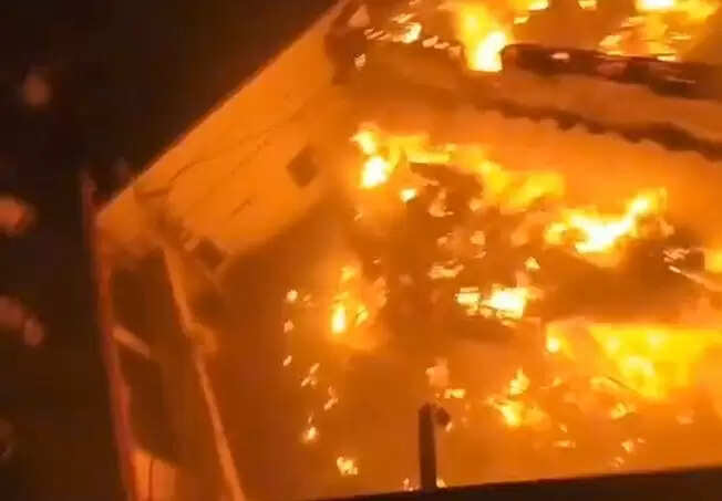 हिमाचल : अर्की बाजार में भीषण आग, आठ साल की बच्ची की मौत, कई लोग लापता