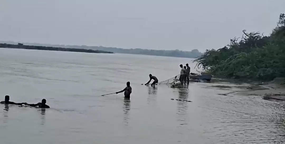 गंगा स्नान करने गए चार युवक डूबे, दो की मौत, दो की बची जान