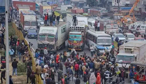 ड्राइवरों के हितों का हनन करने वाला है केन्द्रीय कानून : राहुल गांधी