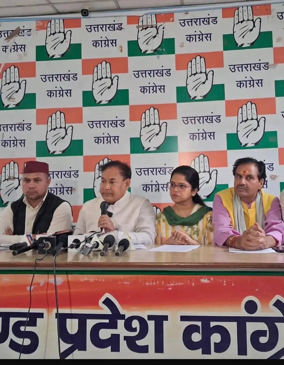 बदरीनाथ धाम में अधूरे निर्माण कार्याें काे लेकर कांग्रेस विधायक ने सरकार काे कठघरे में किया खड़ा