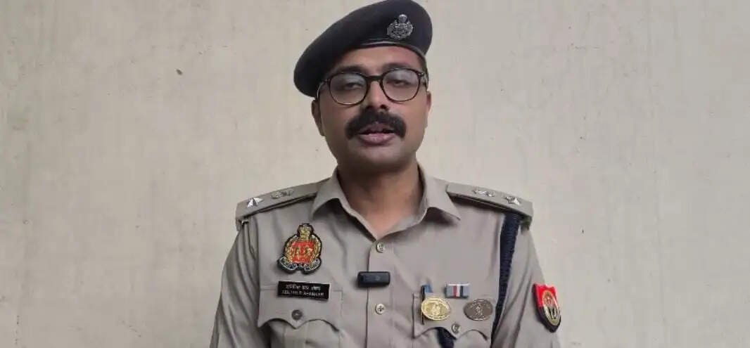 देवरिया एसपी ने खुखुंदू थाना प्रभारी समेत तीन पुलिसकर्मियों को निलंबित किया