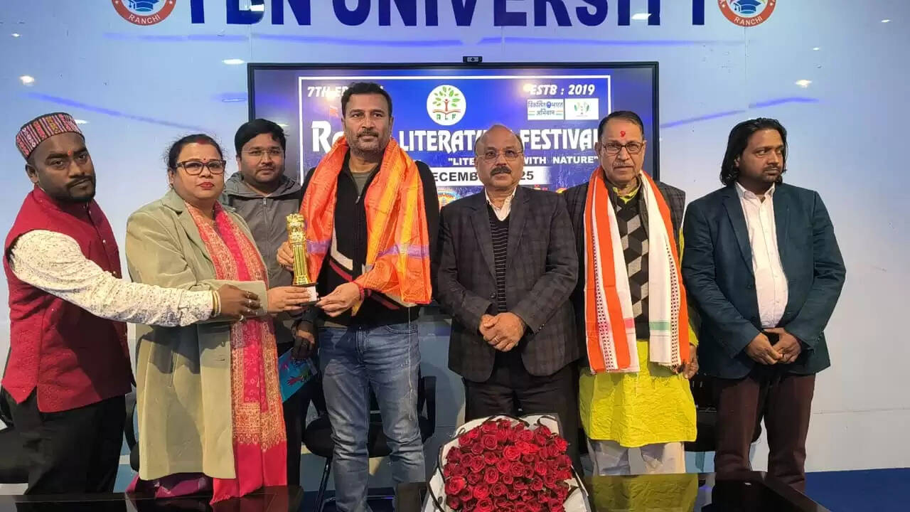 समाज की चेतना और संघर्ष साहित्य में होता है प्रतिबिंबित : सुदेश