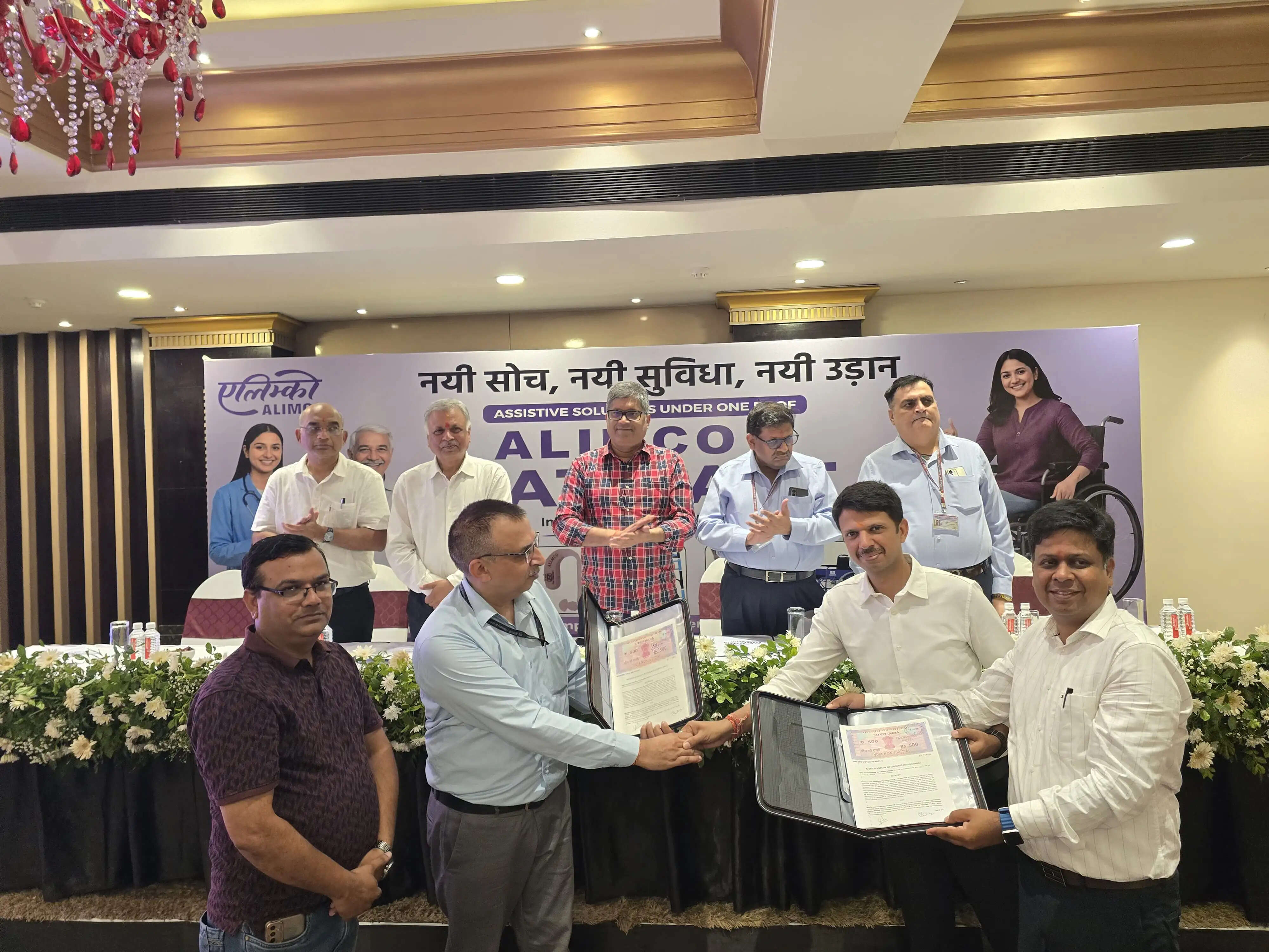 देश का पहला ए.टी. मार्ट कानपुर में शुरू, दिव्यांगजनों को एक ही स्थान पर मिलेंगे सहायक उपकरण : मंडलायुक्त
