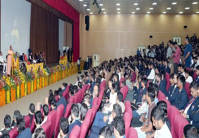 अपराधी कितना भी डीपफेक का आवरण ओढ़े, उसे खोज निकालेंगे : मुख्यमंत्री योगी