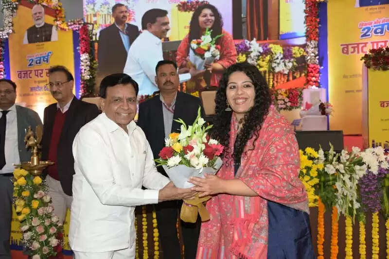 मध्य प्रदेश बनेगा रोलिंग बजट बनाने में देश का पहला राज्यः उप मुख्यमंत्री देवड़ा