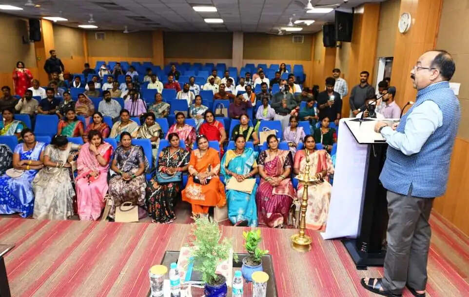 जलापूर्ति योजनाओं के दीर्घकालीन सुचारू संचालन के लिए जल संचय और जल संरक्षण जरूरी : अरुण साव