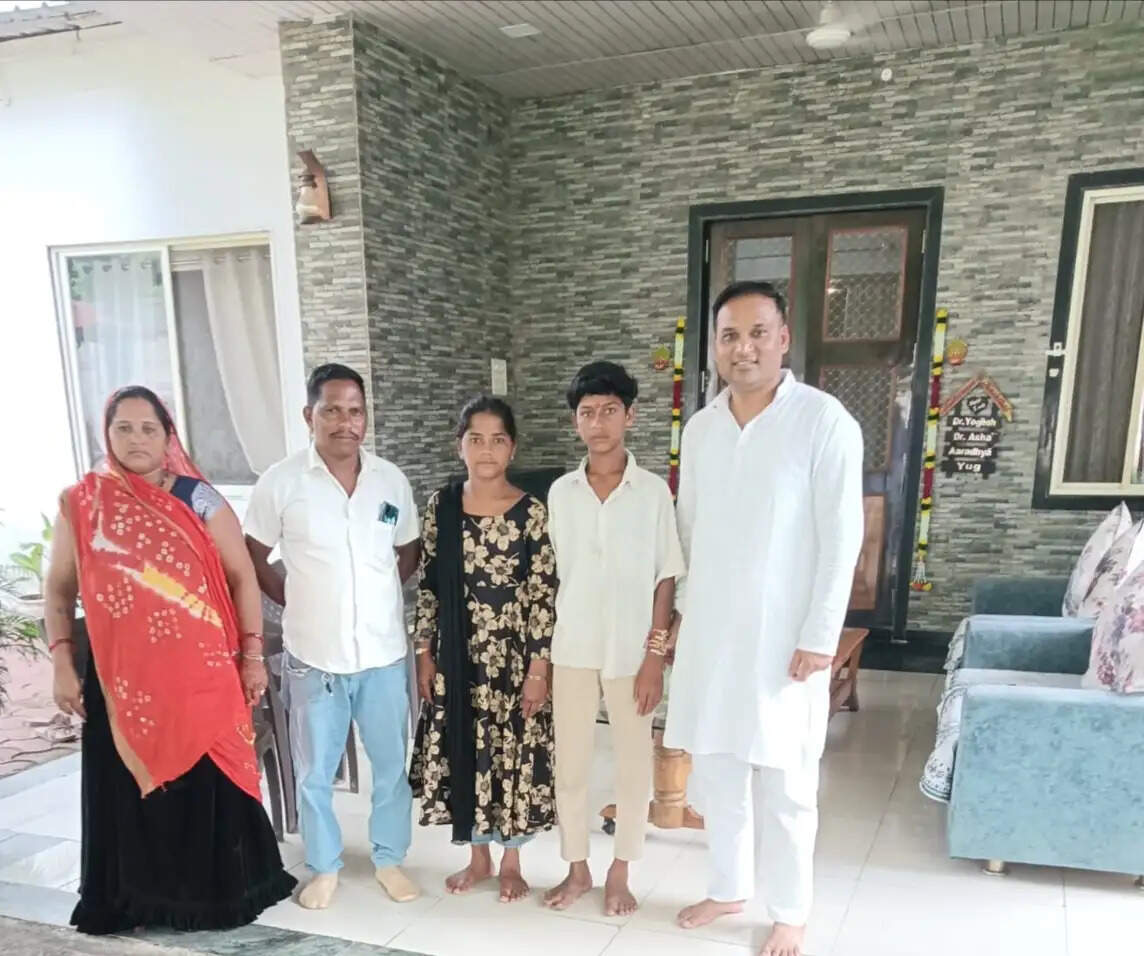 झाबुआ: रक्षाबंधन के पारिवारिक स्नेह, सौहार्द पर्व पर रैखांकित हुई प्रशासनिक संवेदनशीलता एवं अपनापन