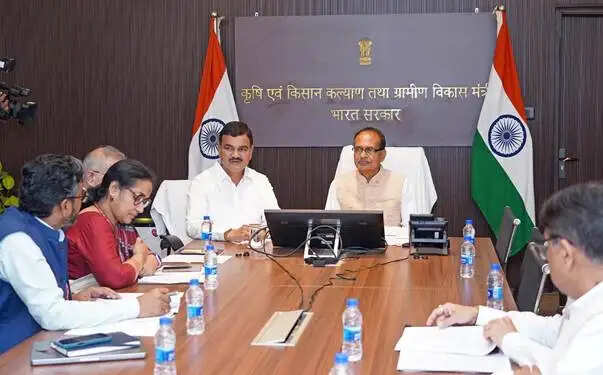 महाराष्ट्र के कृषि मंत्री ने की शिवराज सिंह से मुलाकात