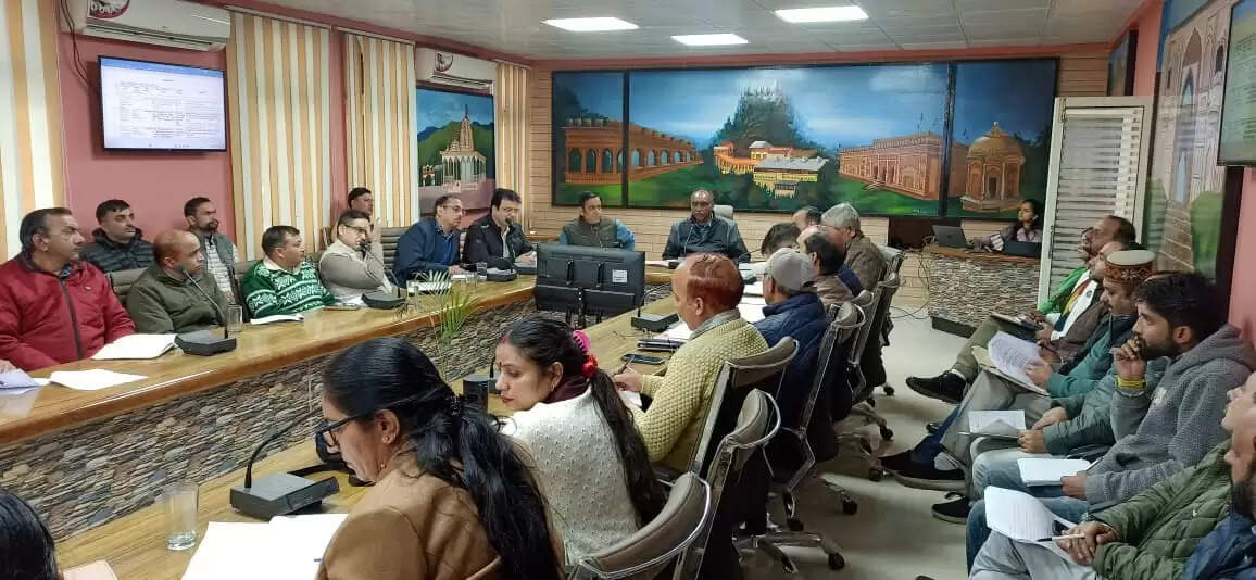 एससी-एसटी, अल्पसंख्यकों, दिव्यांगों और सफाई कर्मियों को करें लाभान्वित