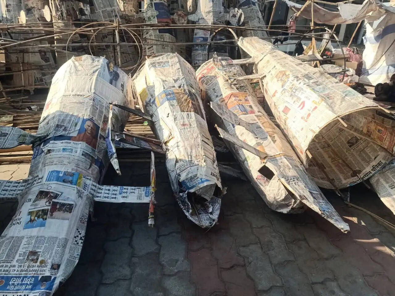 महंगाई और बारिश की चिंता के बीच तैयार हो रहे रावण के पुतले