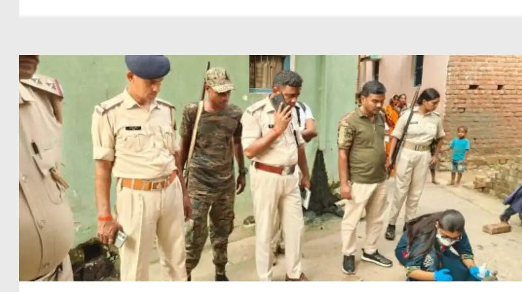 नालंदा जिले में चाकू से गोदकर युवक की हत्या