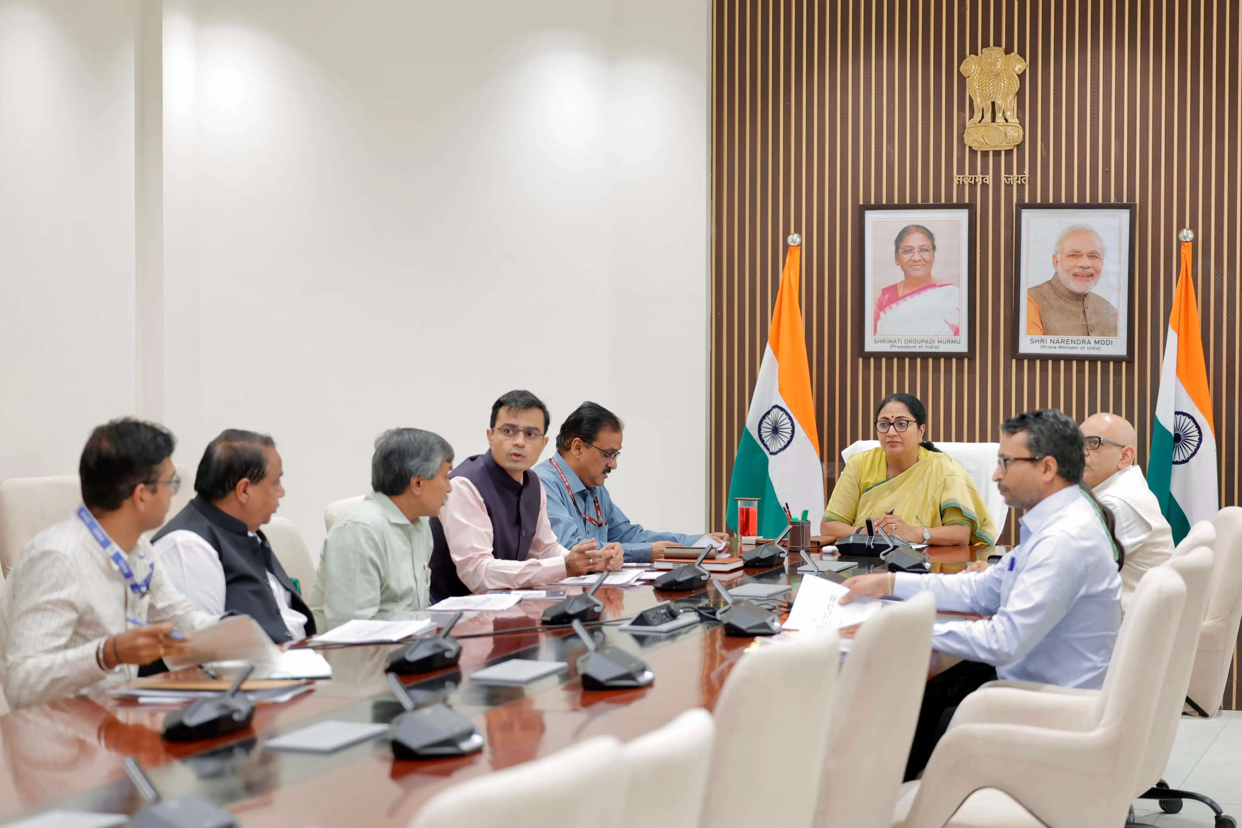 दिल्ली की 96 हजार स्ट्रीट लाइटों को स्मार्ट एलईडी में बदलने की 473.24 करोड़ की योजना को मंजूरी