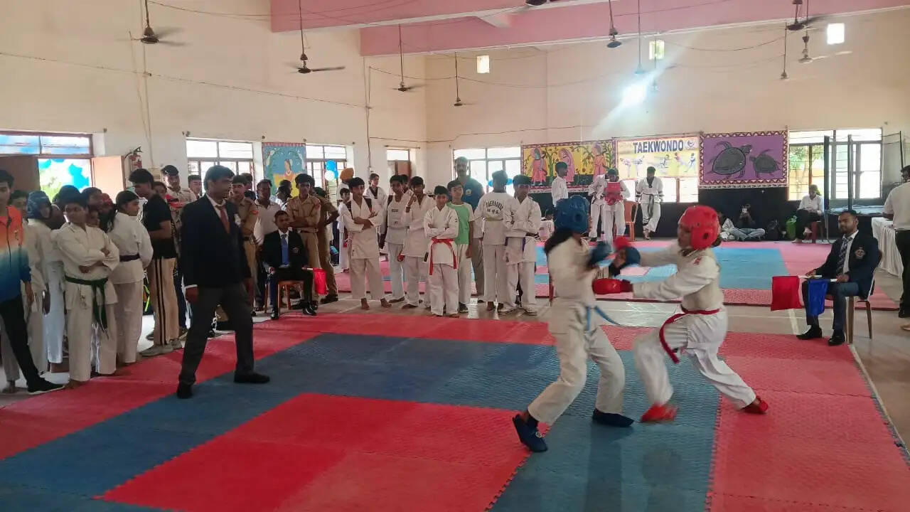 डीएवी बक्सर में सजा खेलों का महाकुंभ, मार्शल आर्ट में 250 खिलाड़ियों ने दिखाया दमखम