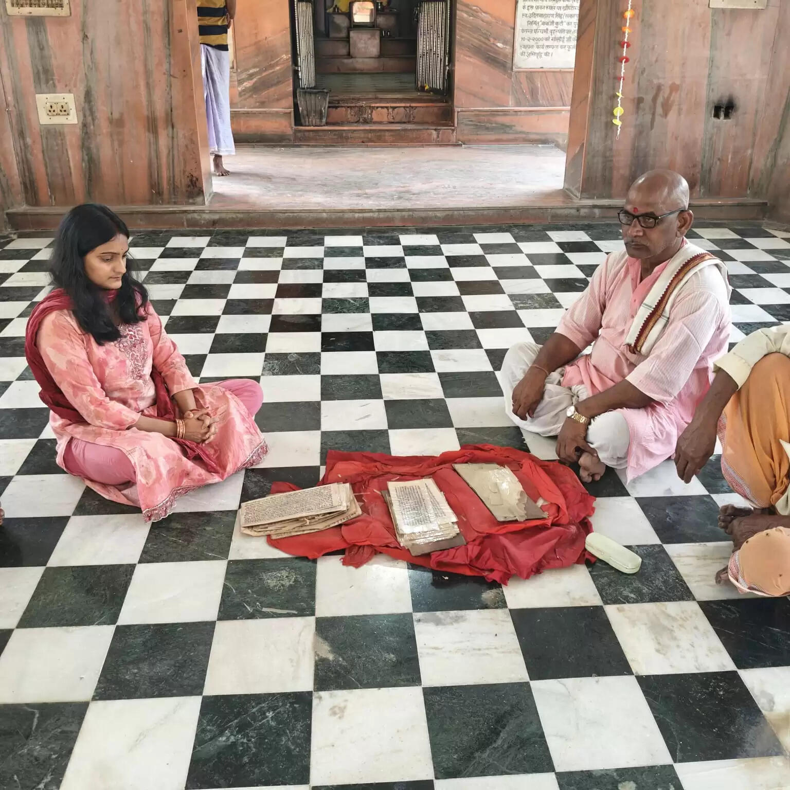 जिले में पांडुलिपि सर्वेक्षण अभियान तेज, लोगों से सहयोग की अपील