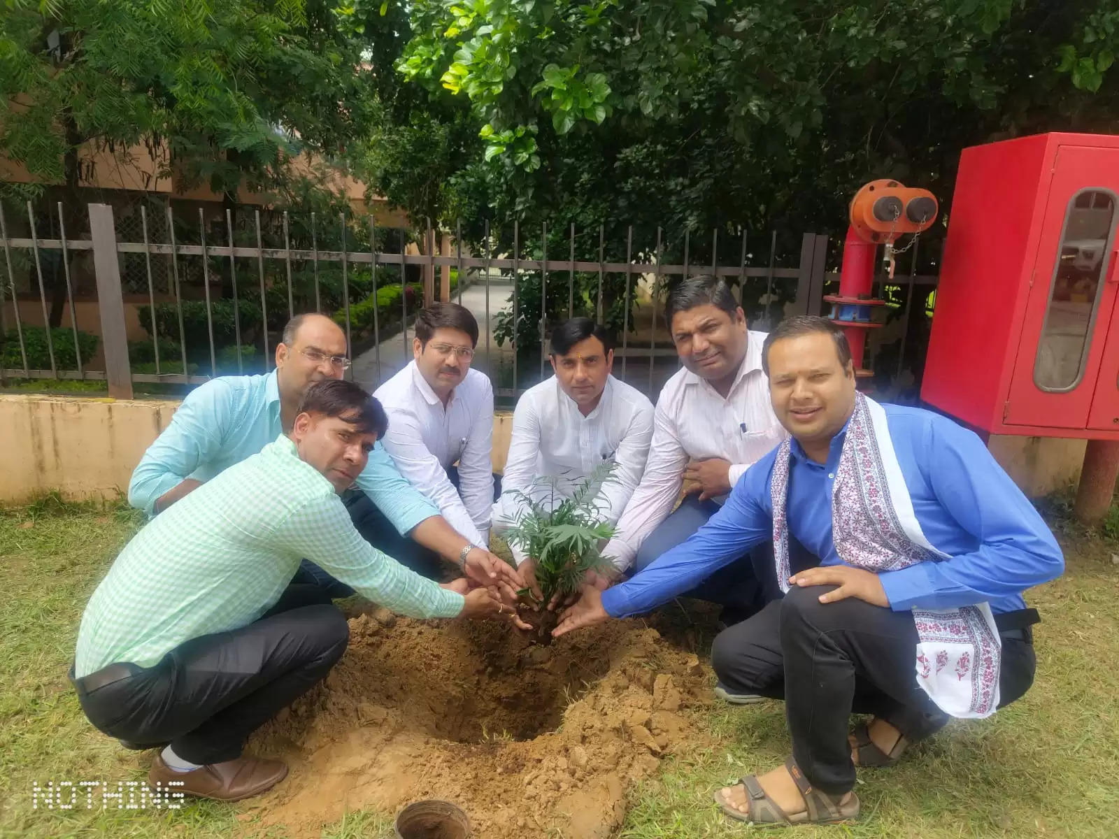 संस्कृत पखवाड़े के समापन में वृक्षारोपण का आयोजन हुआ