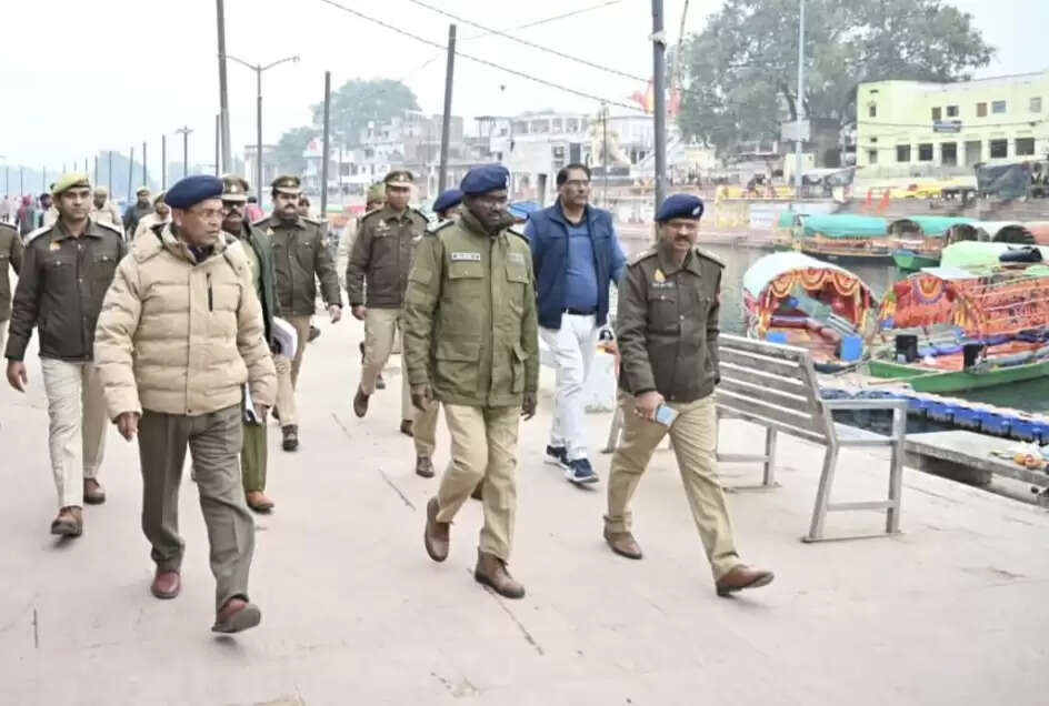डीआईजी ने रामघाट पहुंचकर मेला व्यवस्था का लिया जायजा