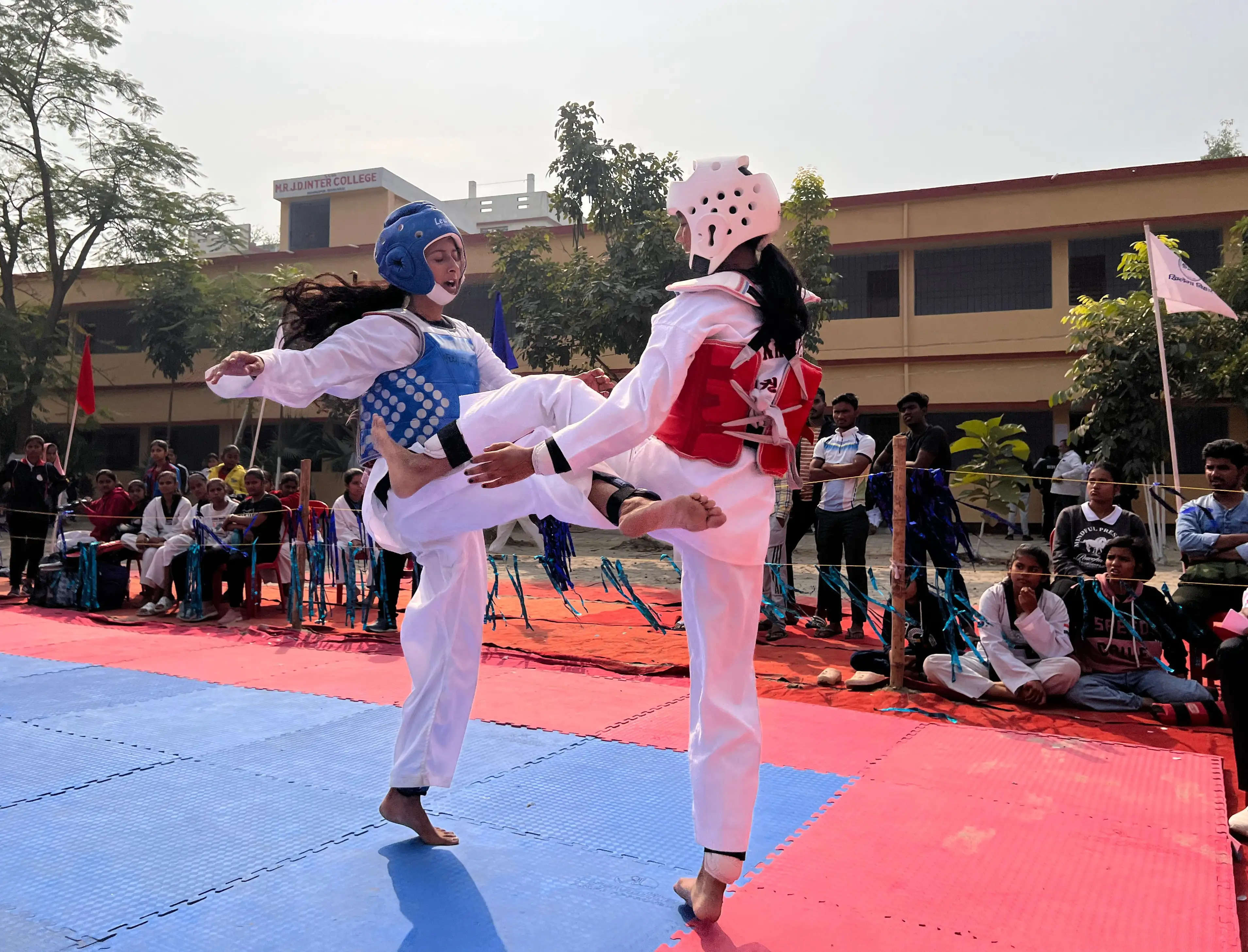 राज्य स्तरीय ताइक्वांडो प्रतियोगिता में 17 से 19 आयु वर्ग के खिलाड़ियों ने दिखाया जलवा