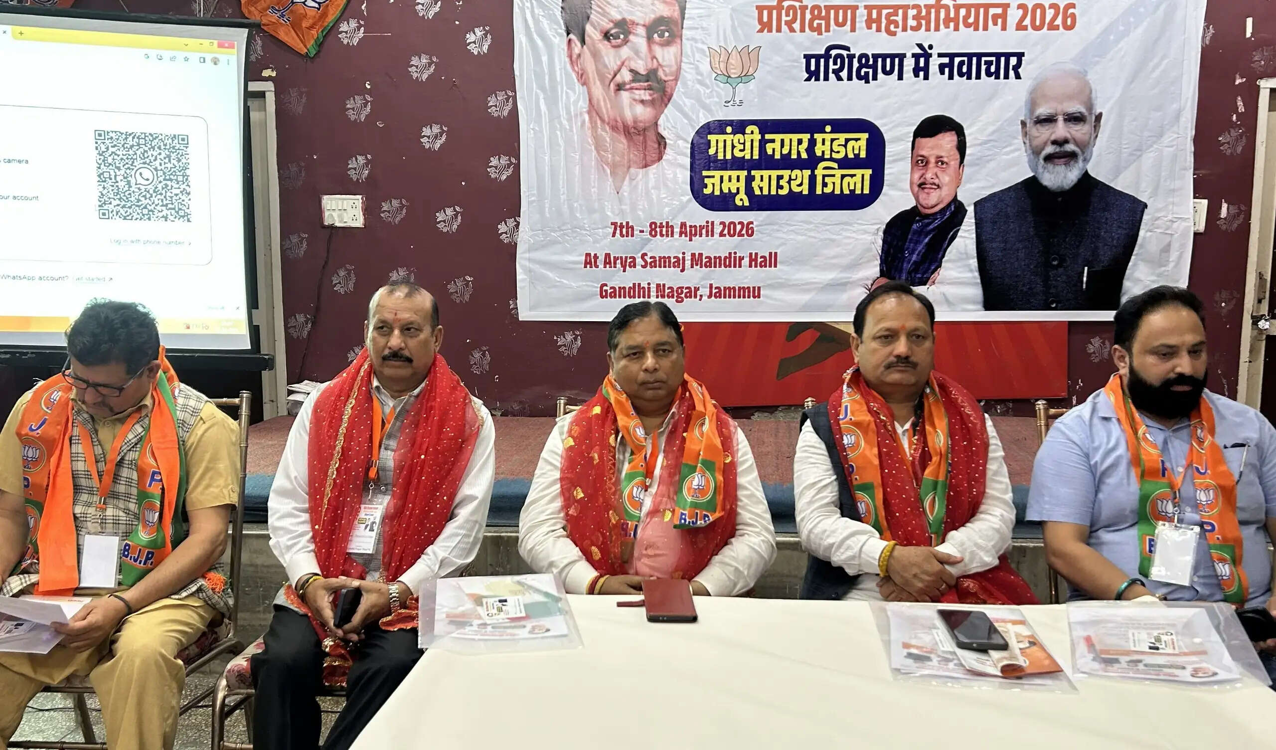 भाजपा कार्यकर्ता सिर्फ राजनीतिक कार्यकर्ता नहीं, बल्कि 'राष्ट्रसेवक' हैं: सत शर्मा