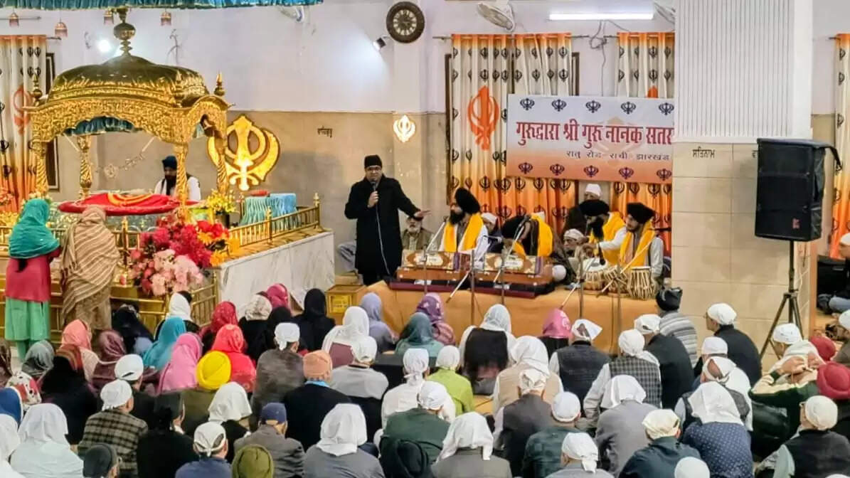 नववर्ष पर गुरुद्वारा साहिब में सजा विशेष दीवान