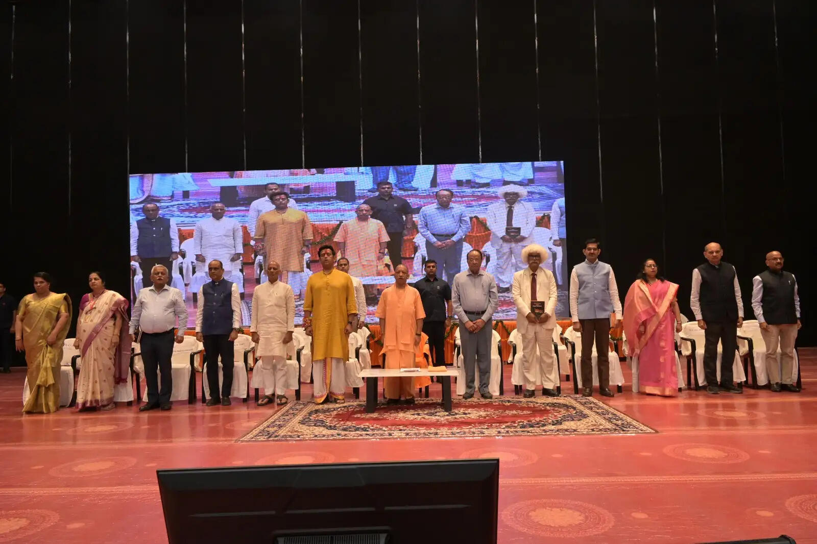 युवाओं को भरपूर अवसर देने का तैयार हुआ ईको सिस्टम : मुख्यमंत्री योगी