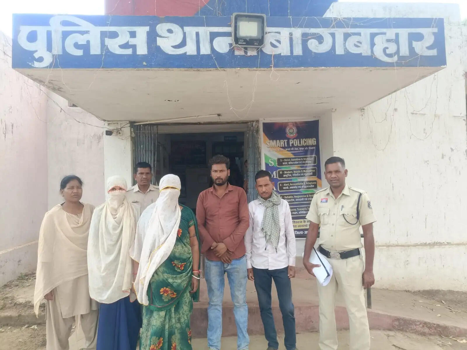 जशपुर : युवक को रस्सी से बांधकर पीटने वाले एक ही परिवार के चार सदस्य गिरफ्तार, वीडियो हुआ था वायरल