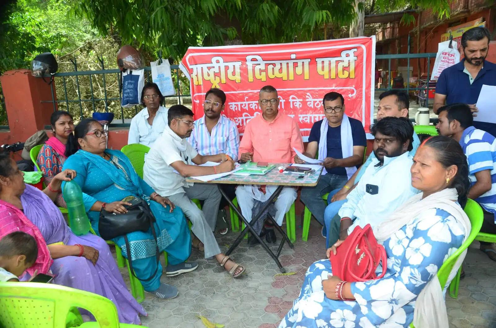 दिव्यांगों को अधिकार पाने के लिए वोट बैंक की ताकत दिखानी होगी : वीरेन्द्र कुमार