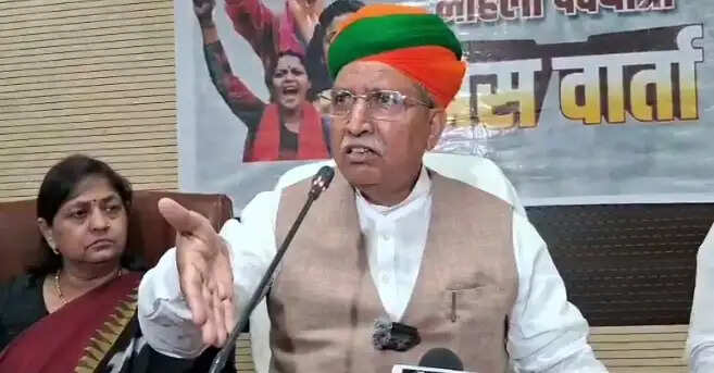 ऐतिहासिक विधेयक को रोकने के बाद विपक्ष द्वारा जश्न मनाना महिलाओं का अपमान - केंद्रीय मंत्री