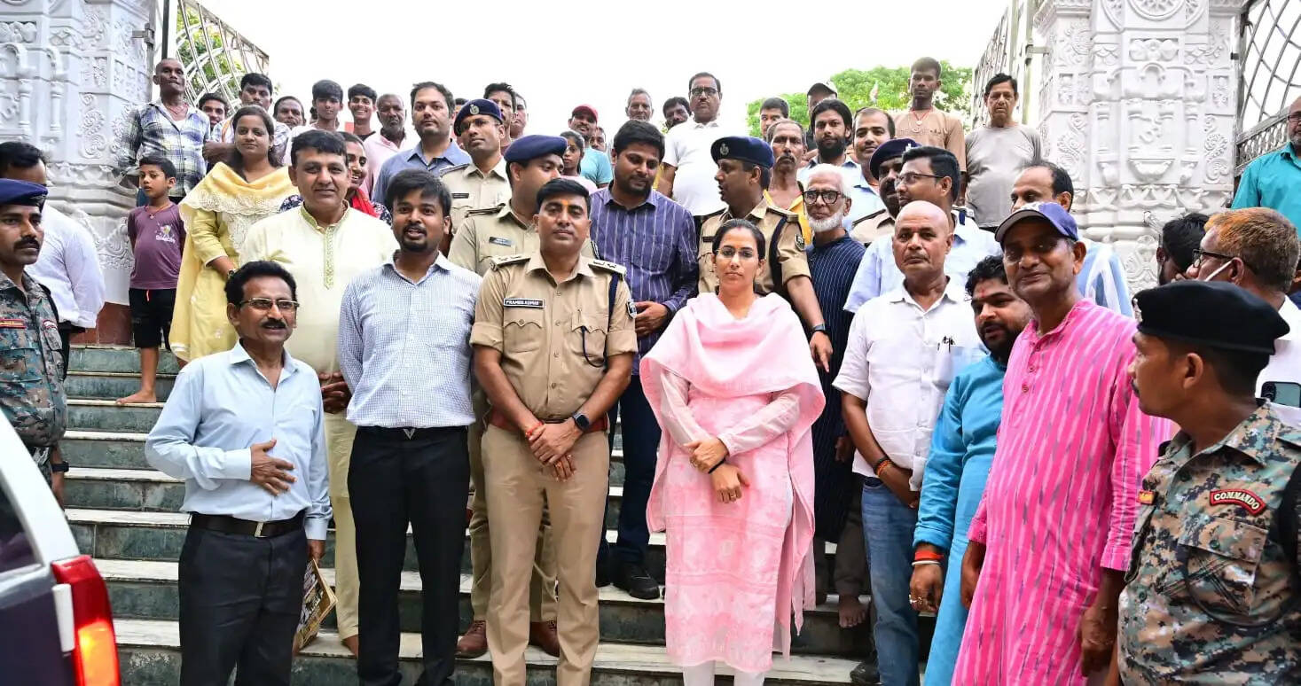 श्रावणी मेला की तैयारियों को लेकर डीएम ने किया स्थलीय निरीक्षण
