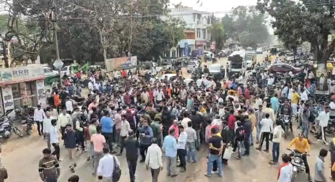 जबलपुर के सिहोरा में दूसरे दिन भी हुआ हंगामा, आरोपियों को भेजा जेल