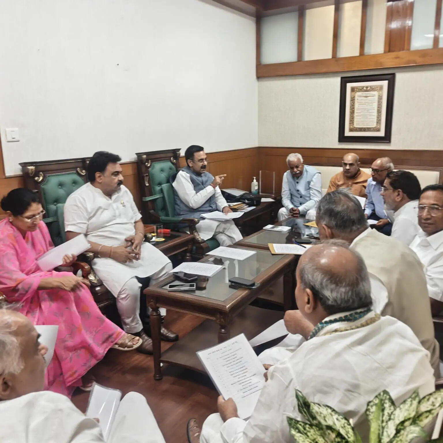 विधानसभा समितियों को प्रभावशाली और जन केंद्रित बनाएं