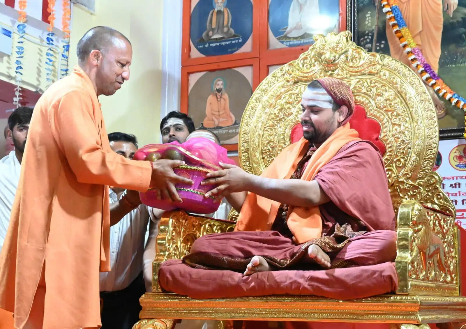 प्रयागराज महाकुंभ में भव्य व्यवस्था से पूरा विश्व चकित : जगद्गुरु शंकराचार्य विधुशेखर भारती